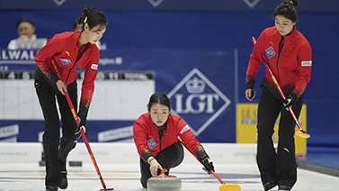 等球员在国 等球员在国